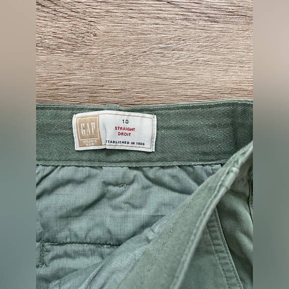 Gap khakis - Picture 2 of 2